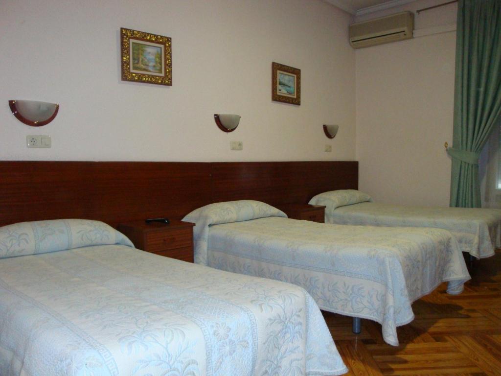 Triple Room